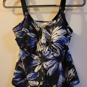 Floral Black and Blue Women's 16W Tankini